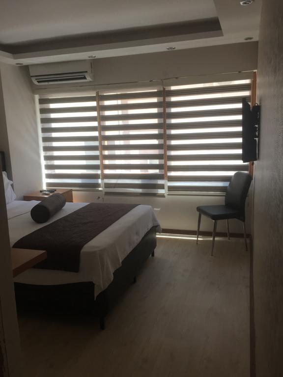 Yayla Hotel Izmir Exterior photo